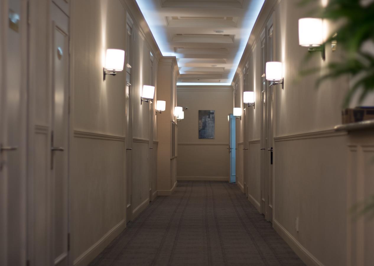 Madison Ave Hotel Bişkek Dış mekan fotoğraf