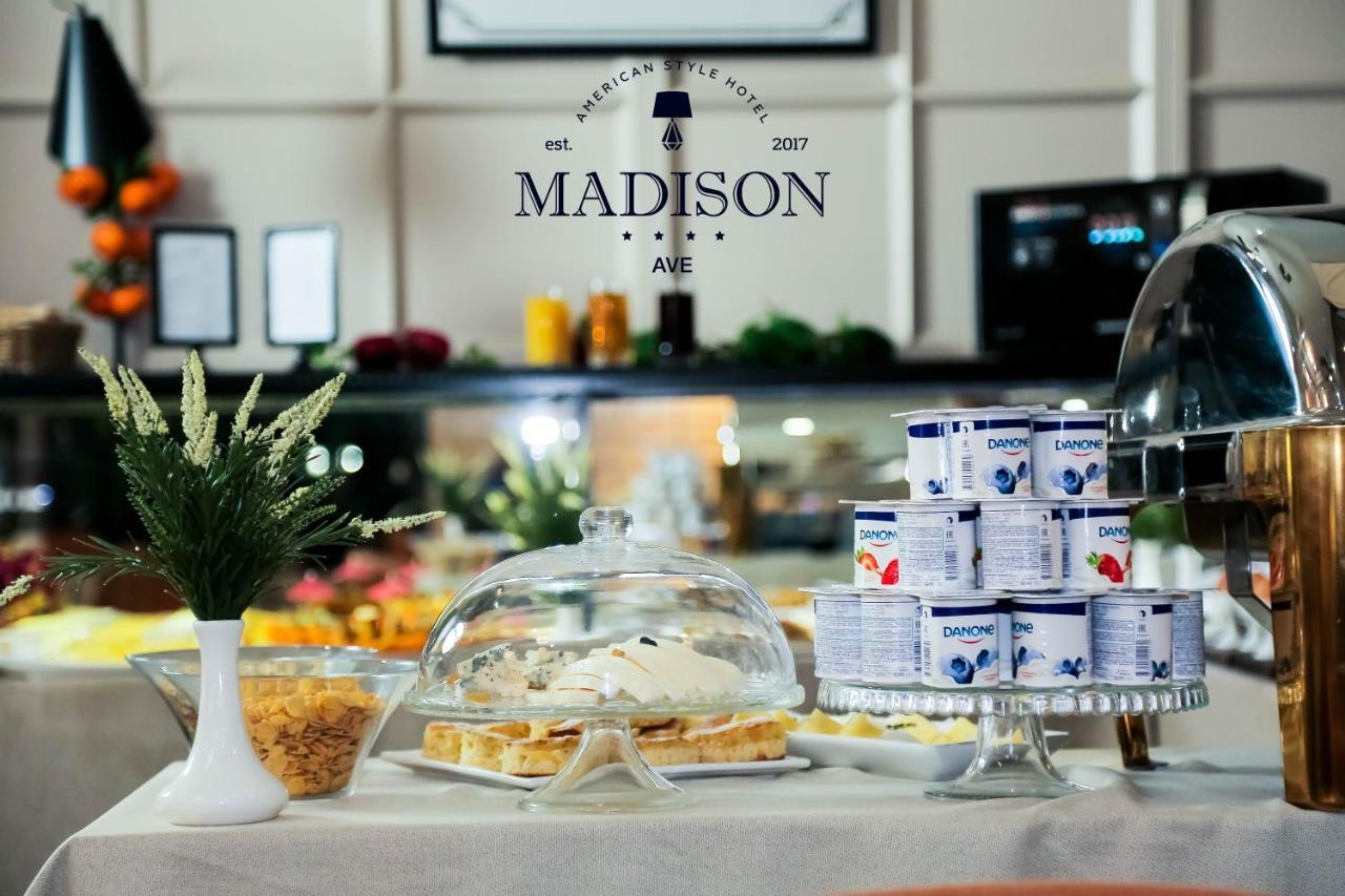 Madison Ave Hotel Bişkek Dış mekan fotoğraf